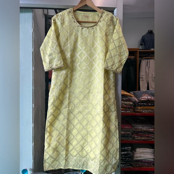 W kurti - Picture 2 of 12